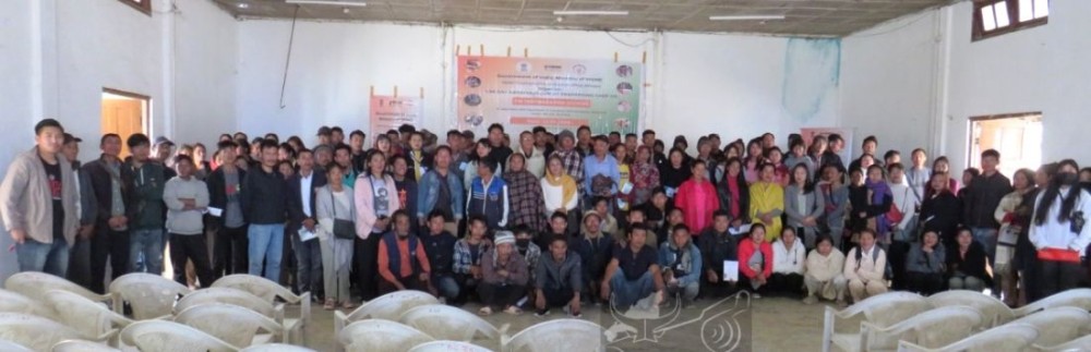Participants and officials at the awareness camp on PM Vishwakarma at Cultural Hall, Shamator on February 14. (DIPR Photo)
